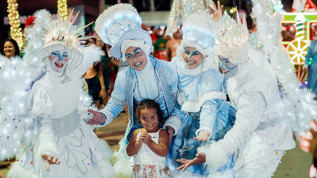 Parada de Natal abrilhanta a abertura dos festejos natalinos em Maragogi